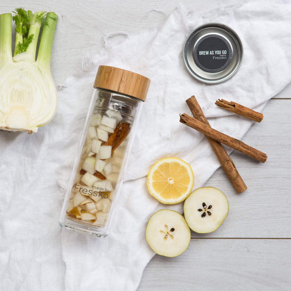 Pear and fennel in a glass fressko flask