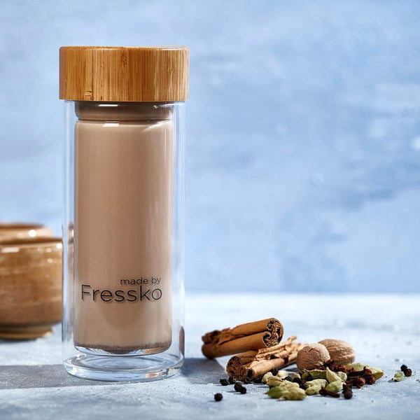 Dirty Chai coffee in fressko rise glass flask