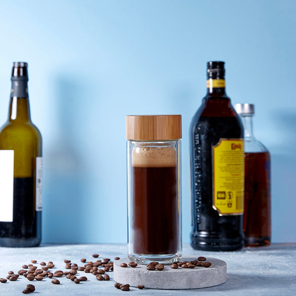 Espresso martini in RISE Fressko glass flask